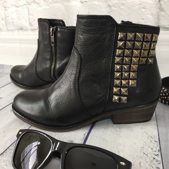 14th & Union Shoes - Black leather silver stud Chelsea moto ankle boots